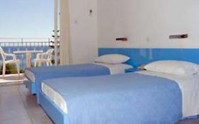 Lichnos Beach Bungalows